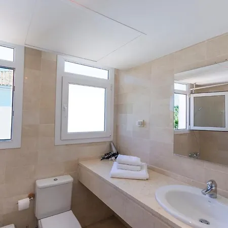 Апартаменти Canas Atico 3 Dorm Milla De Oro